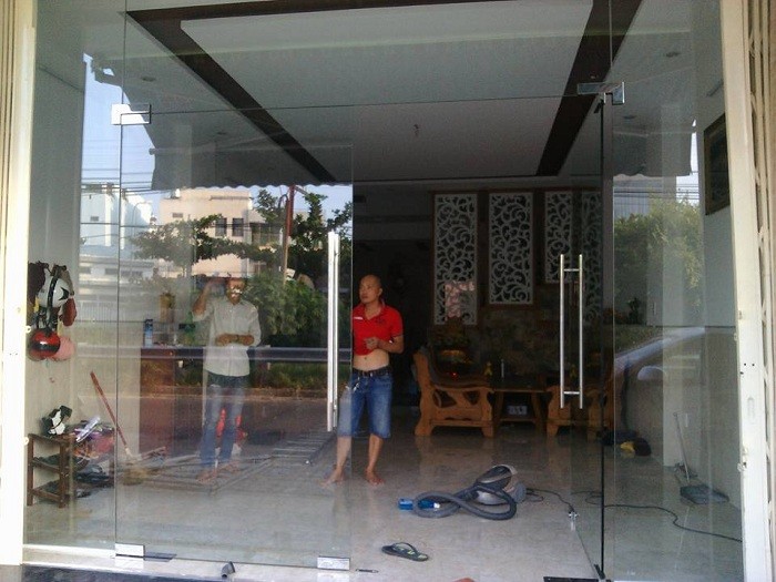 lap-dat-cua-kinh-cuong-luc