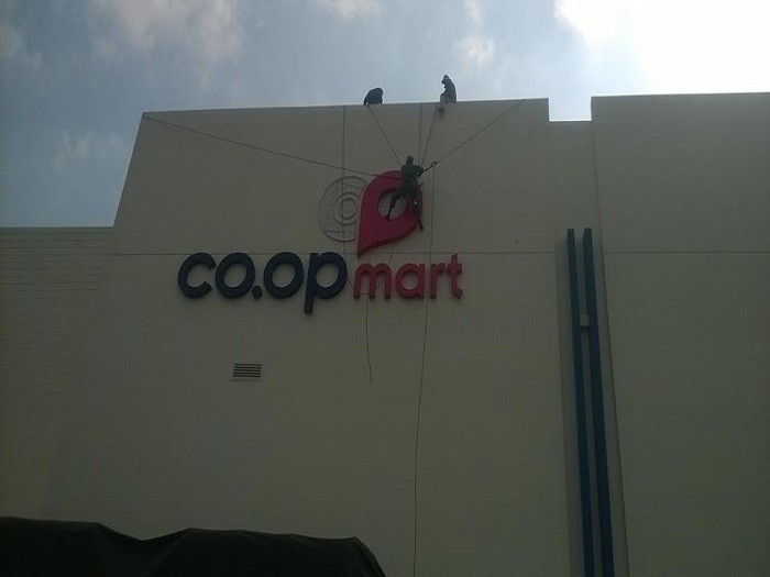 chu-noi-inox,-mica-den-led-12