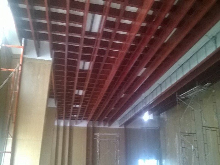 thi-cong-mat-dung-alu-10