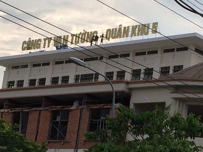 chu-noi-inox,-mica-den-led-13